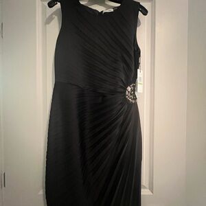 Calvin Klein Elegant Black Sleeveless Evening Dress with Embellished Waist
